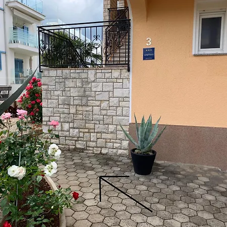 Kivi Apartment *