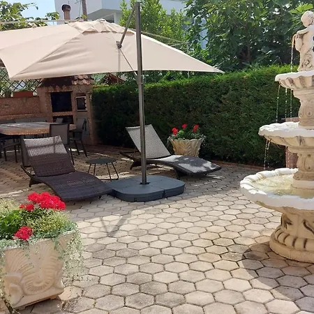 Kivi Apartmán Novigrad Istria