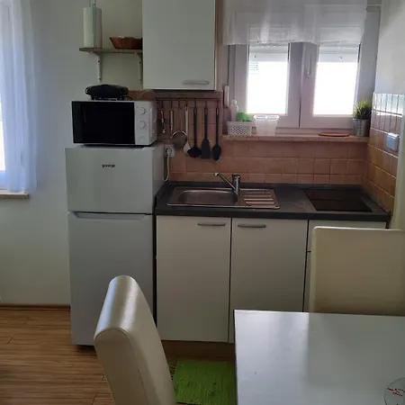 Kivi Apartmán *