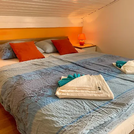 Kivi Apartman *