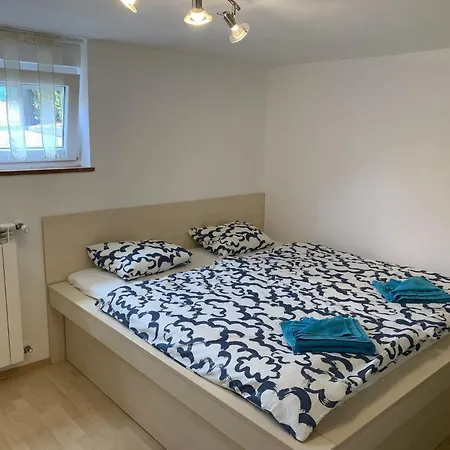 Apartman Kivi *